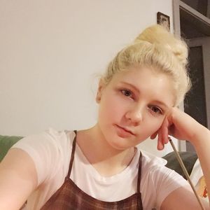 Meet your Posher, Addy